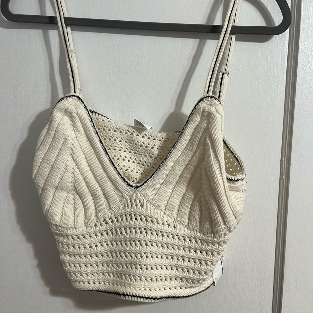 *NEVER WORN* Cream Knit Cropped Tank Top